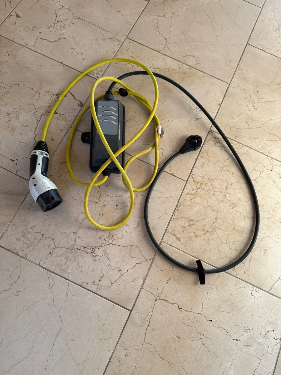 Ev charger - Image 1