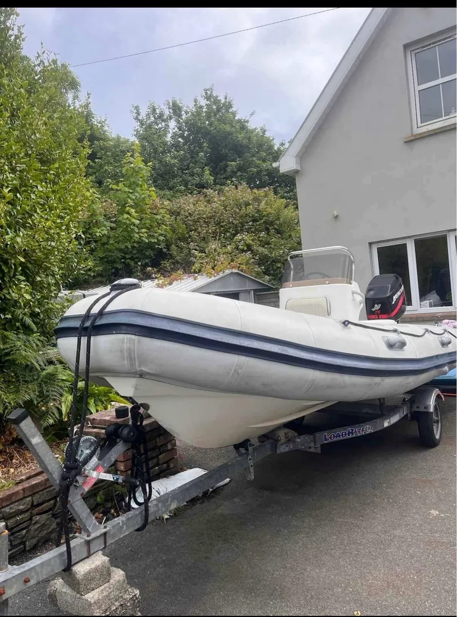 Valiant 5.2m RIB powerboat - Image 1