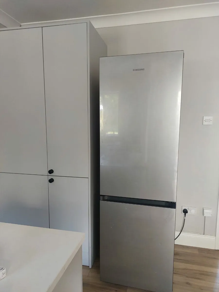 Fridge freezer - Image 1