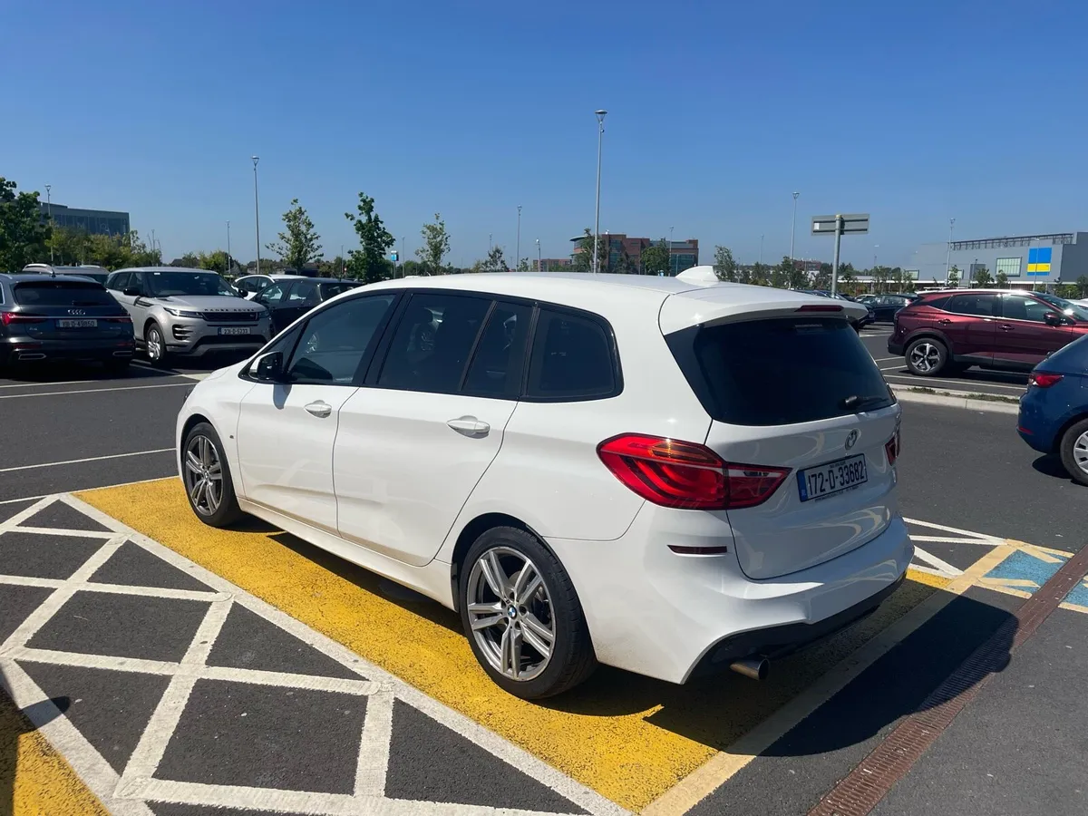 BMW 7seater - Image 4