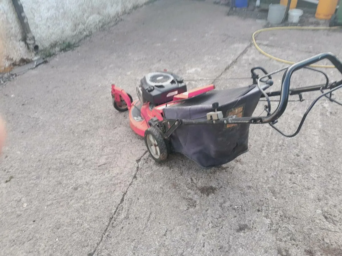 Lawn mower - Image 2
