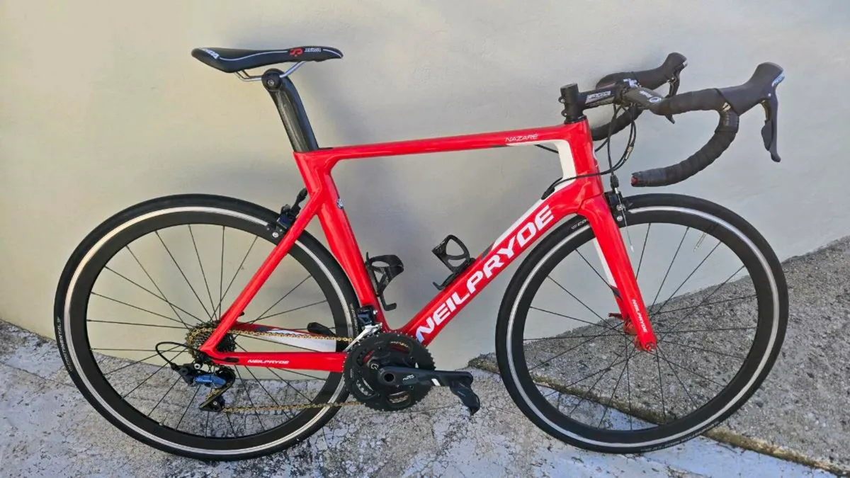 Neil pride carbon road bike - Image 1
