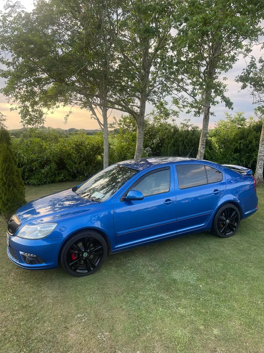 2012 Skoda VRs Diesel (black edition) - Image 2