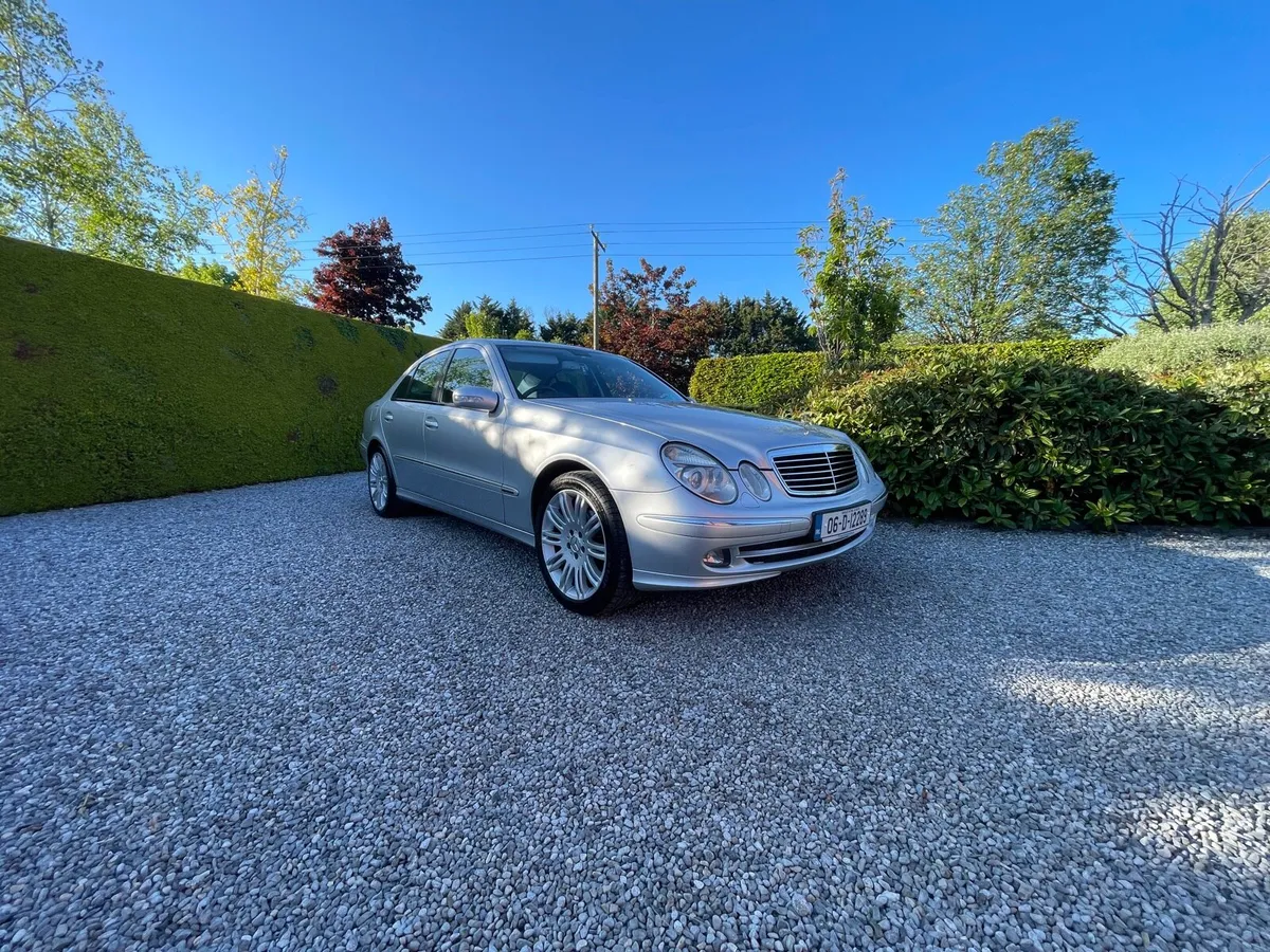 Mercedes-Benz E200 - Image 1