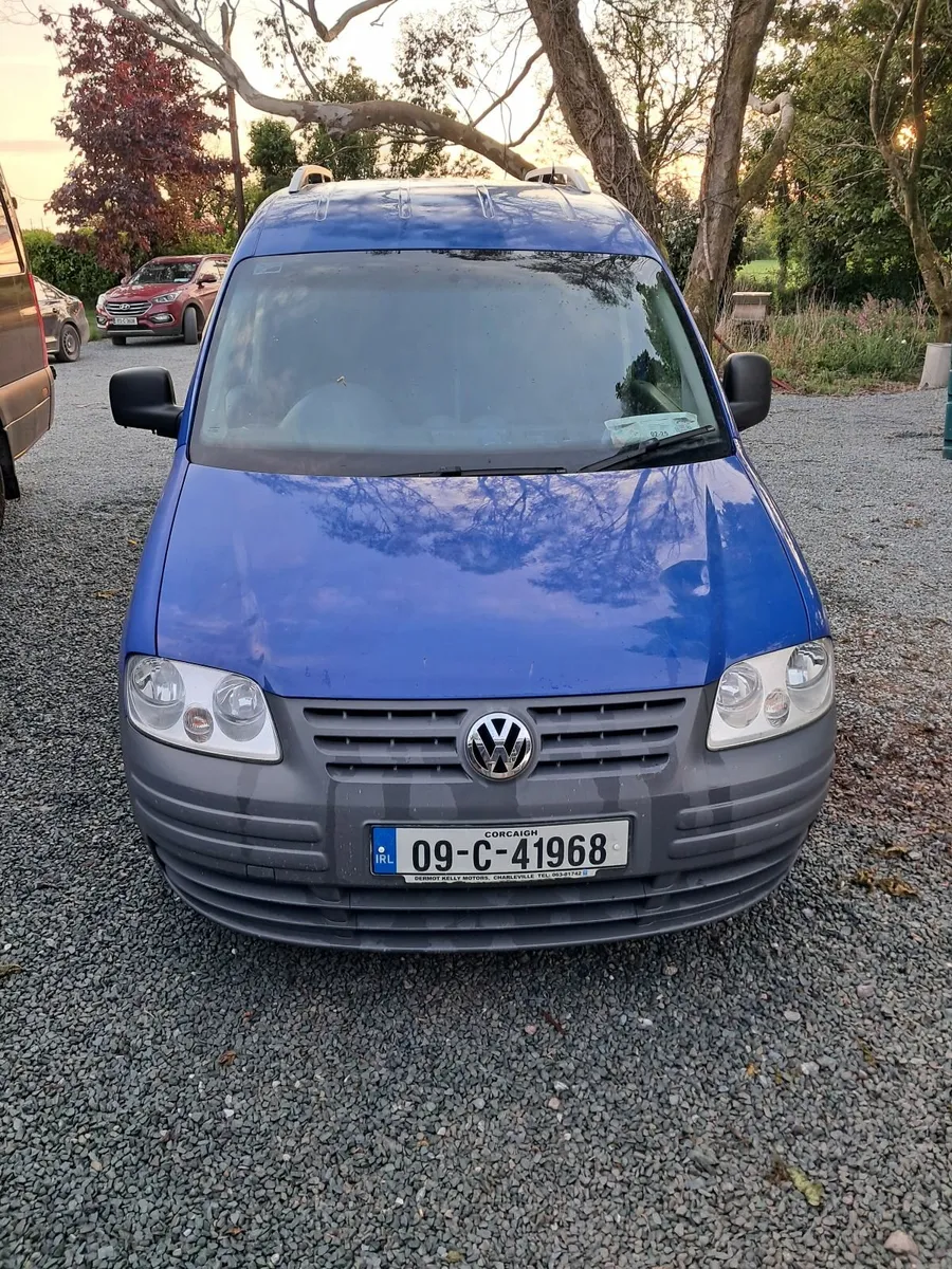 Volkswagen Caddy 2009 - Image 2