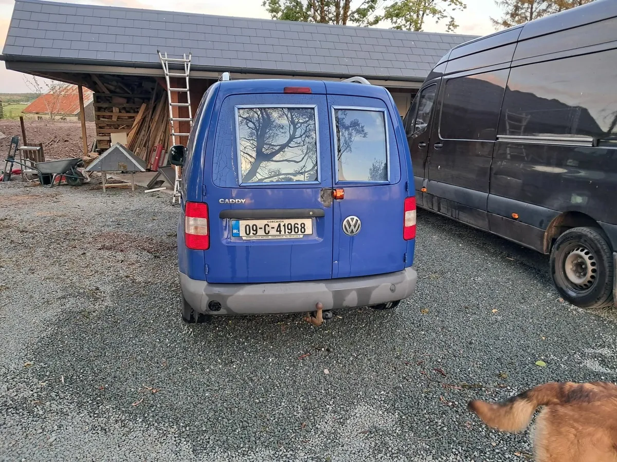 Volkswagen Caddy 2009 - Image 4