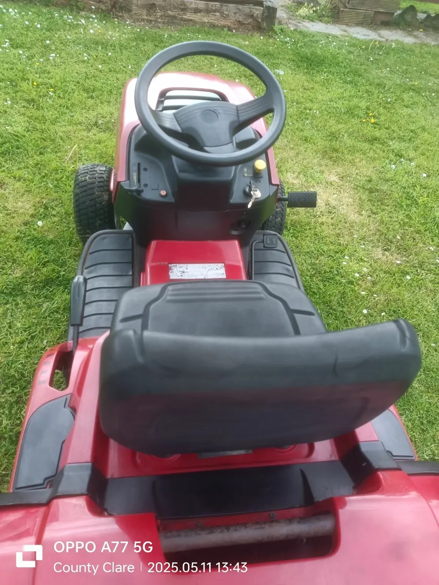 Ride on lawnmower - Image 2
