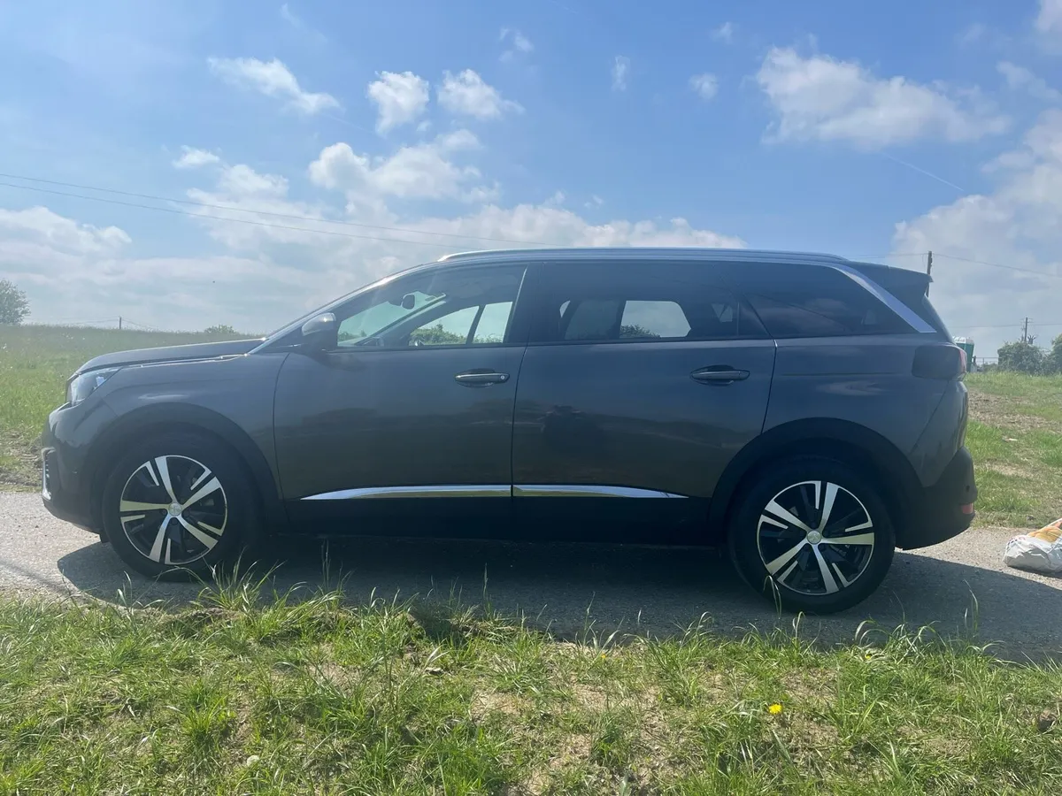 192 Peugeot 5008 Allure 1.5 blueHdi 7 seater - Image 3