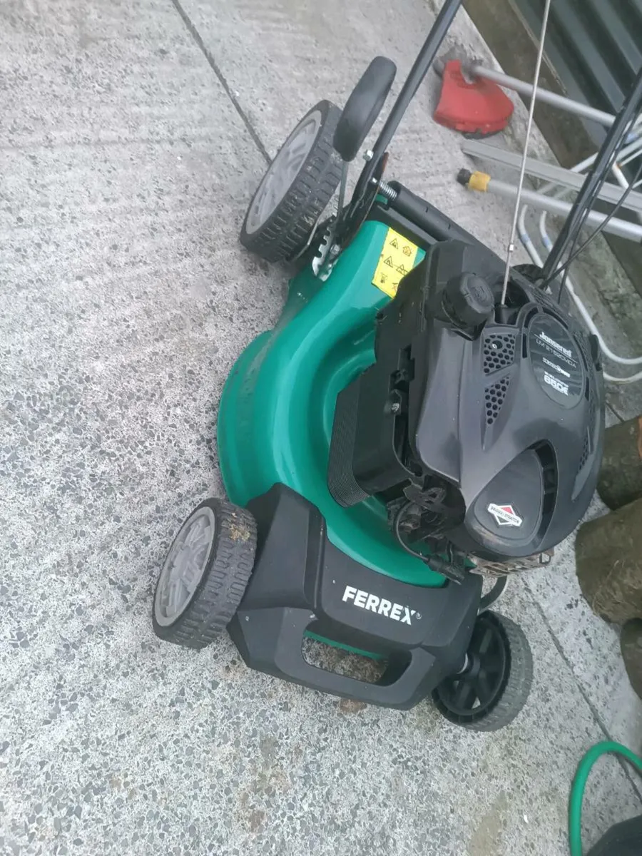 Ferrax self drive lawnmower - Image 2