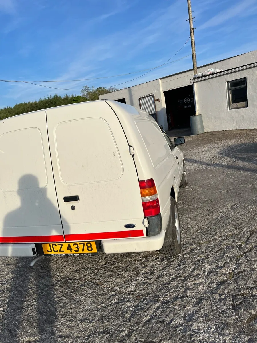Ford escort van - Image 4