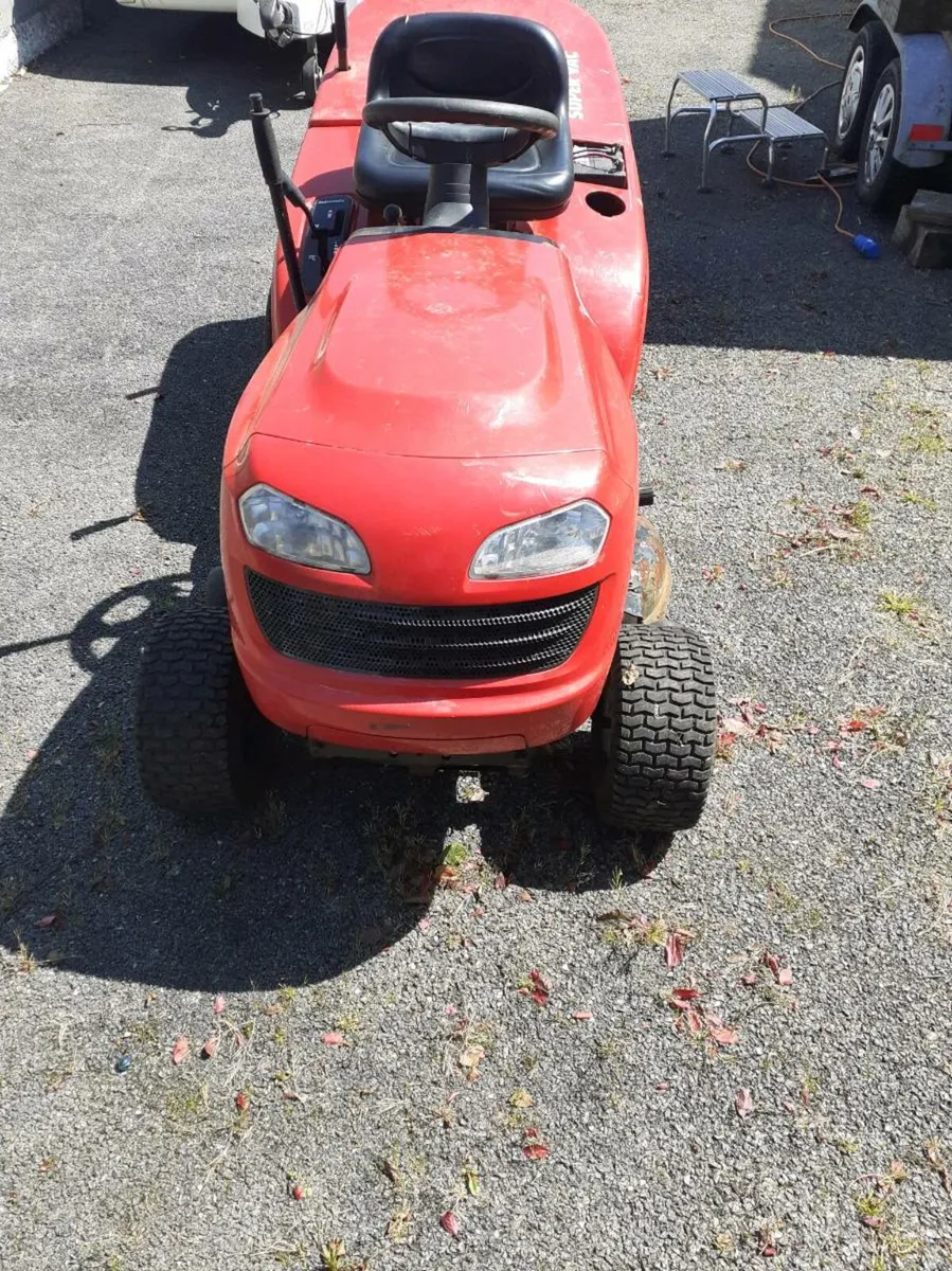 Rideon lawnmower - Image 3