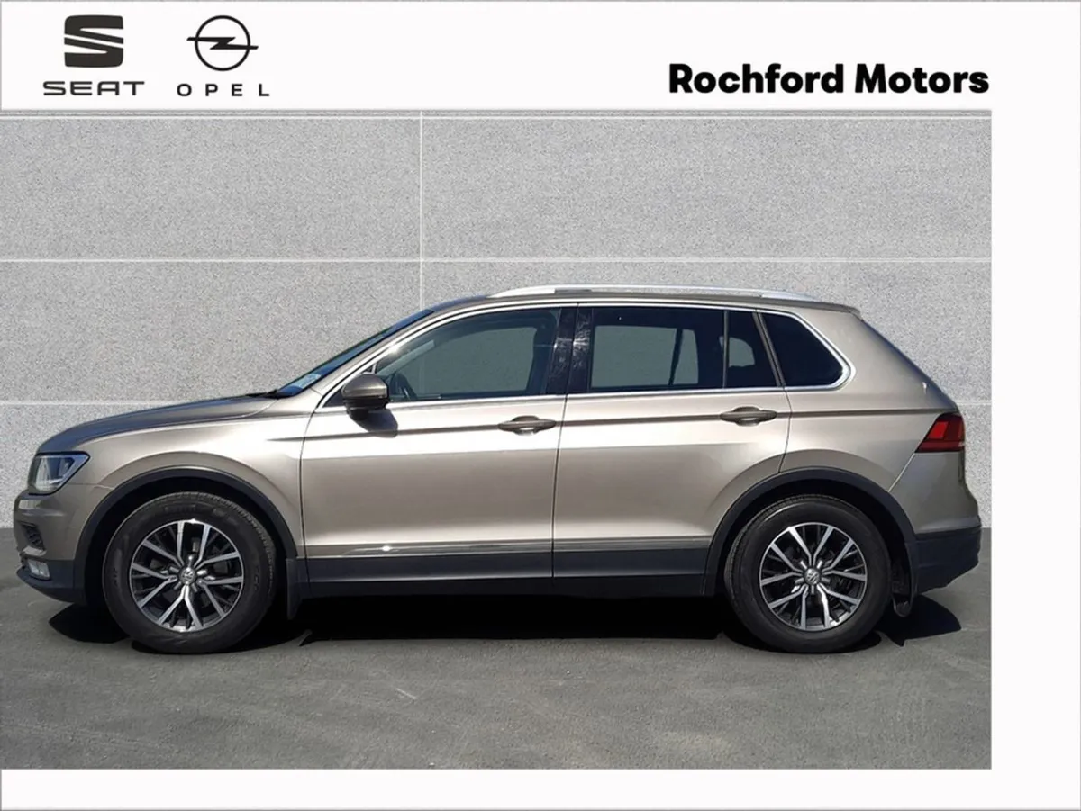 Volkswagen Tiguan 2.0tdi 115hp Comfortline  panor - Image 3