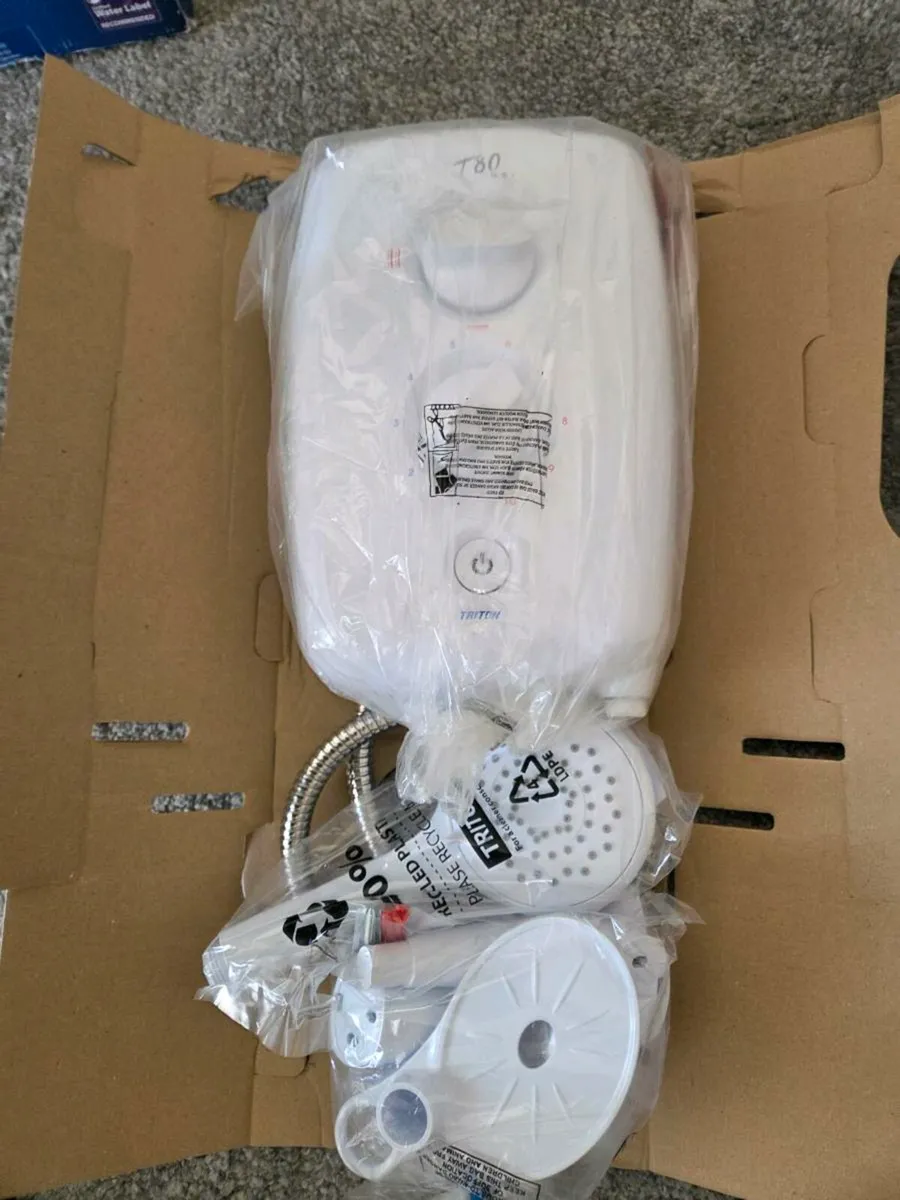 Electric shower - Image 4