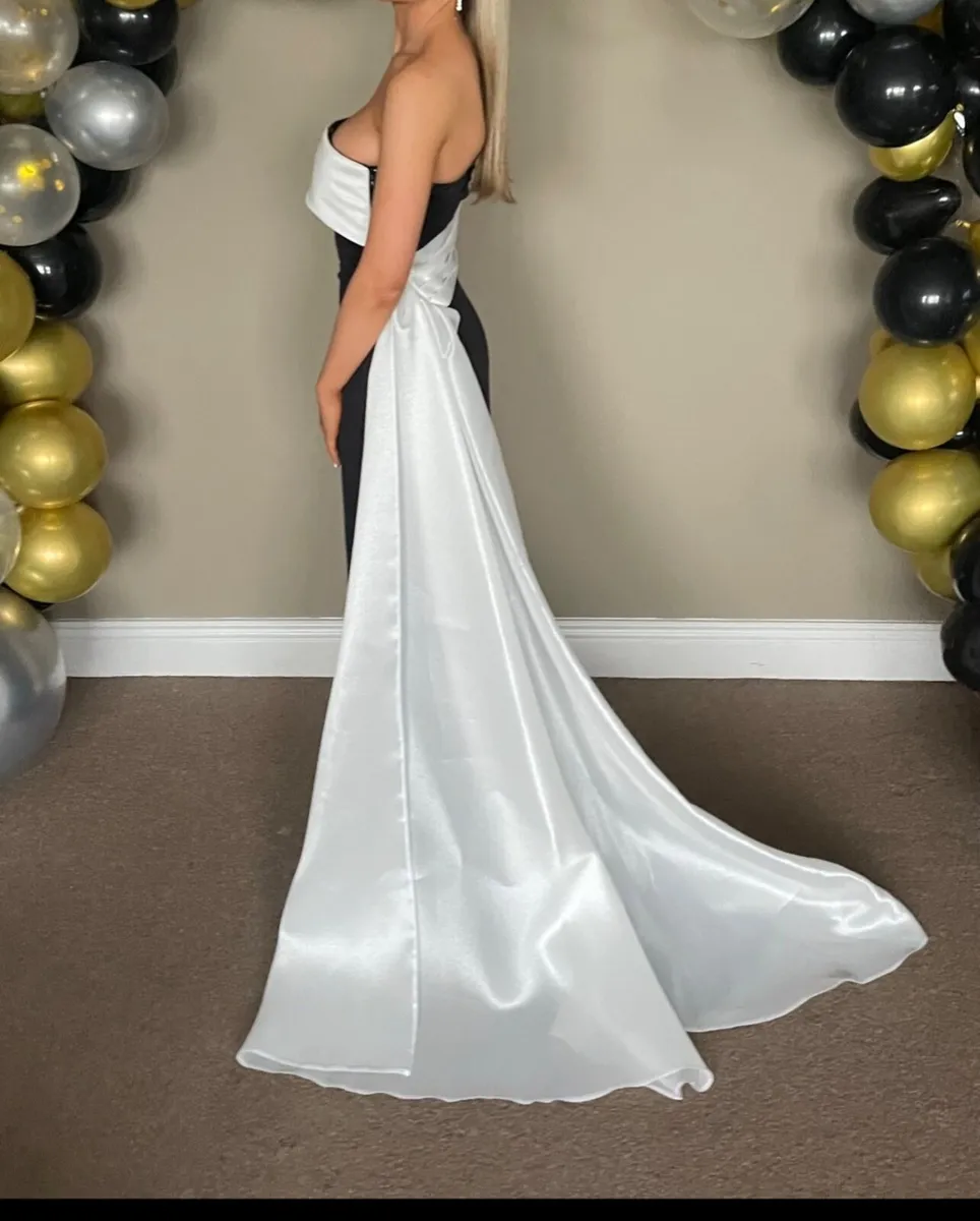 Debs dress - Image 2