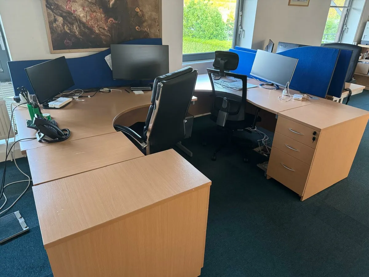 Office furniture - Image 3