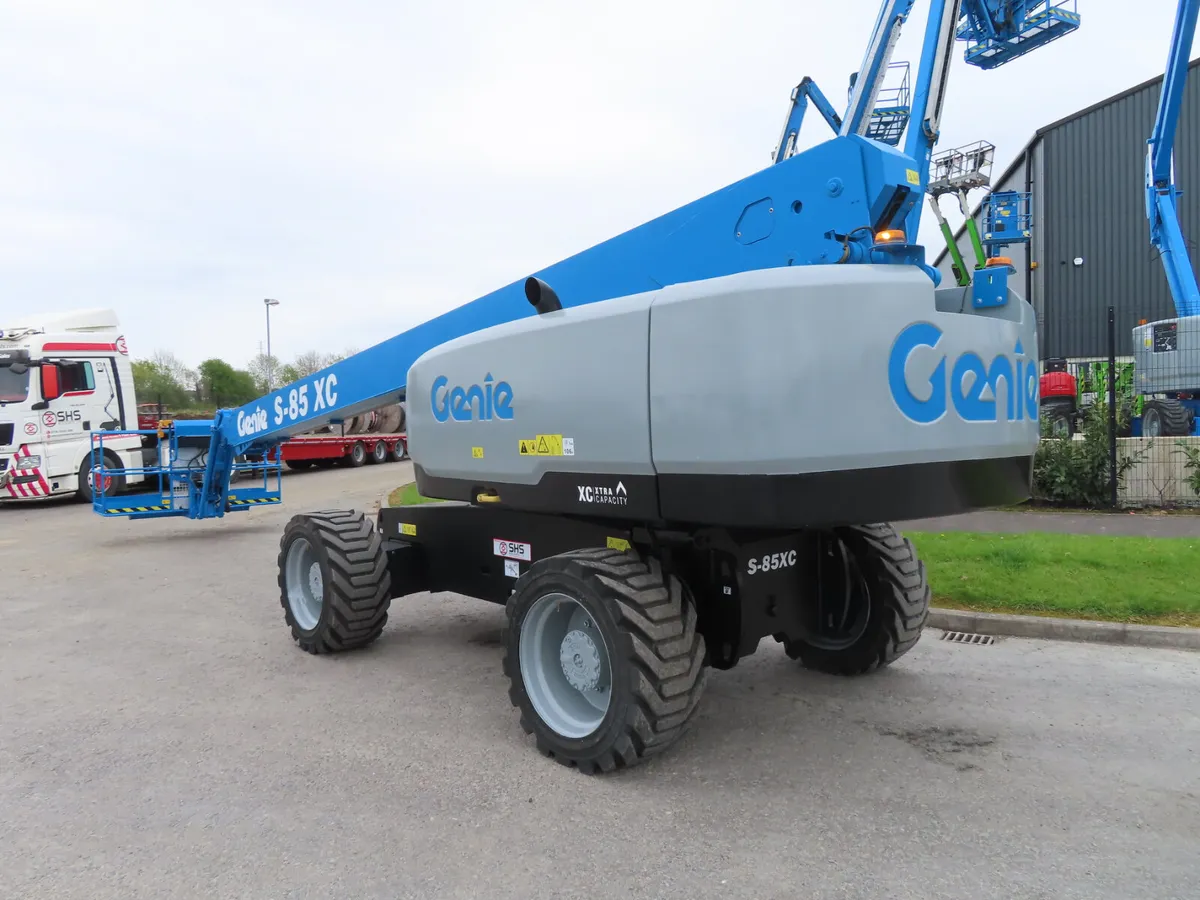 Genie S85 XC 2018 Boom Lift Access Platform - Image 4