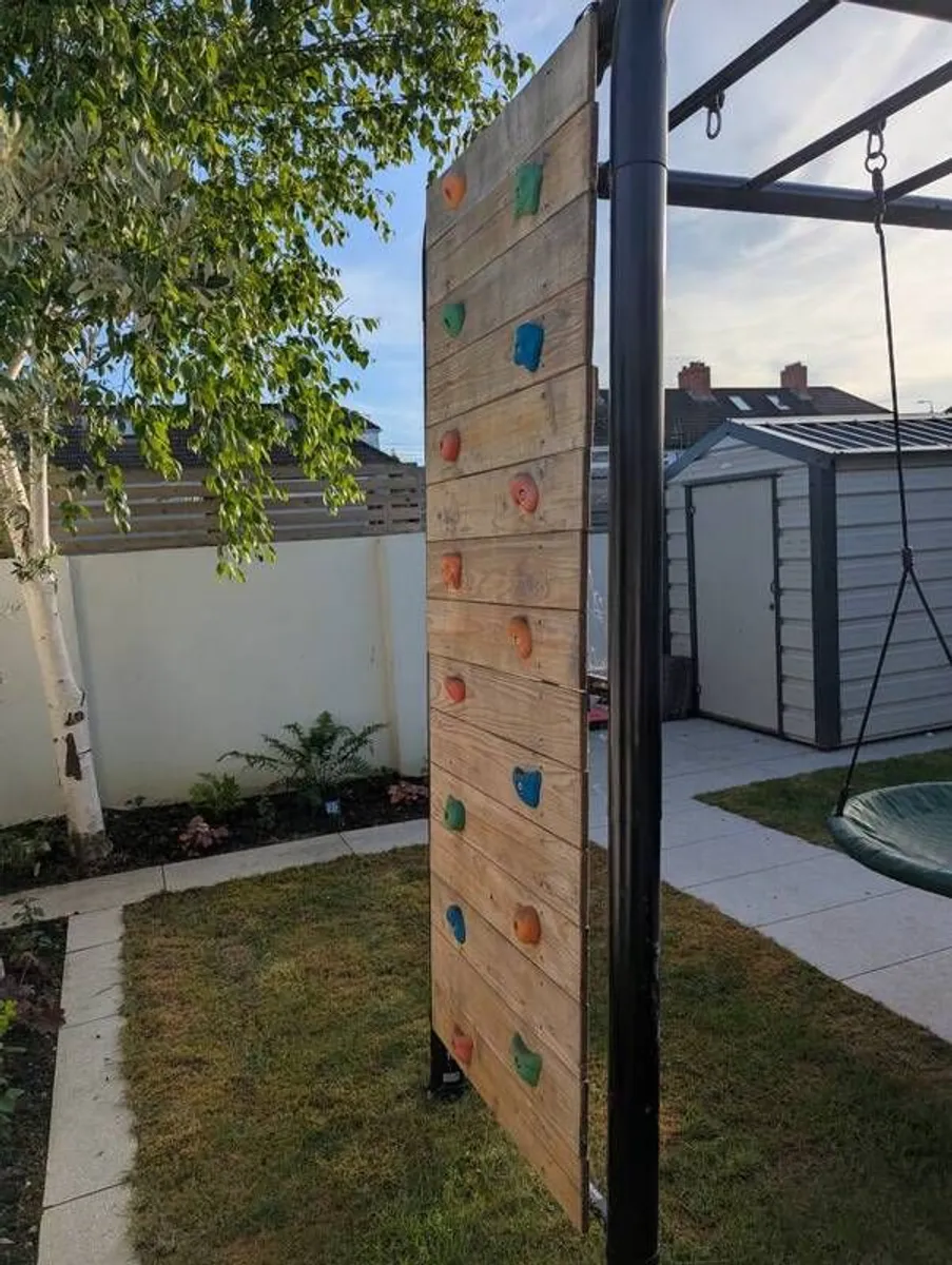 Berg play base climbing wall - Image 1