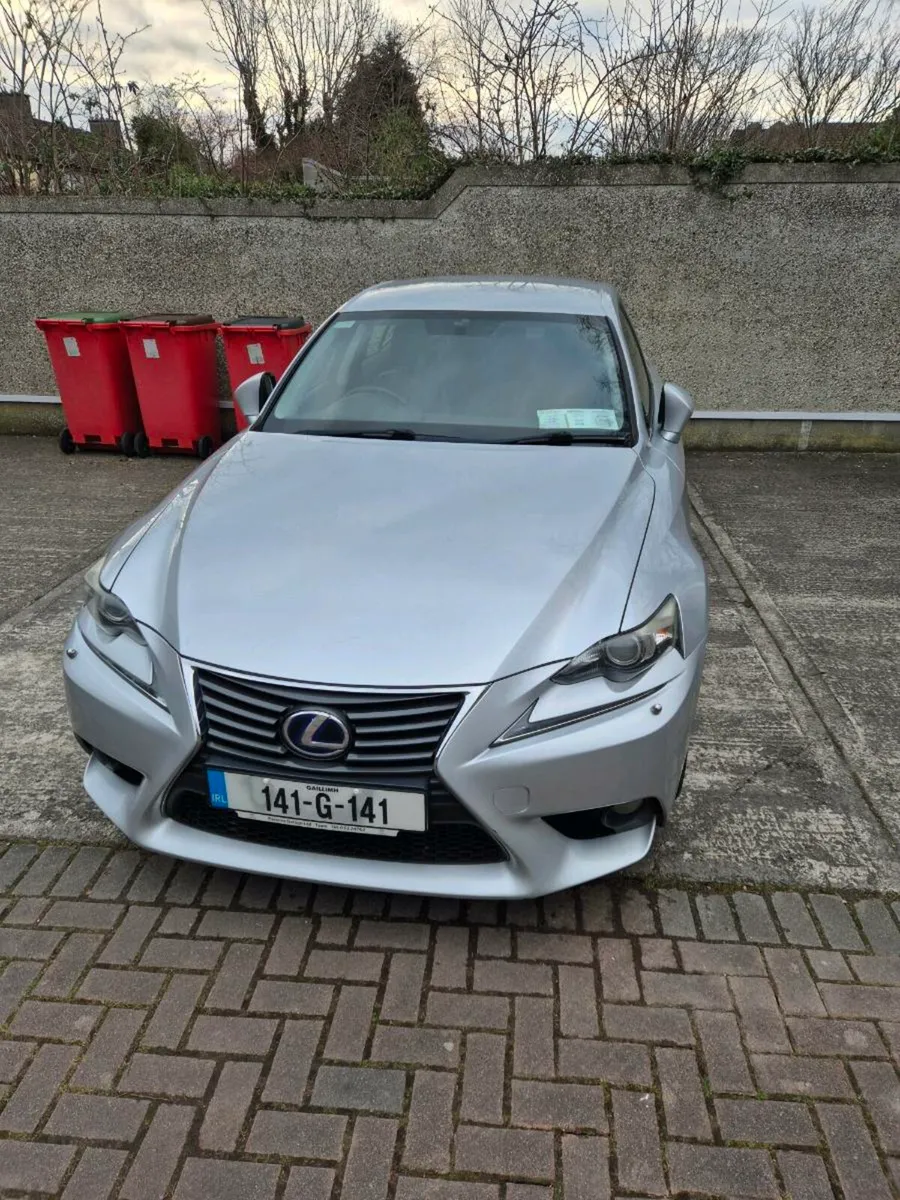 Lexus is300h - Image 4