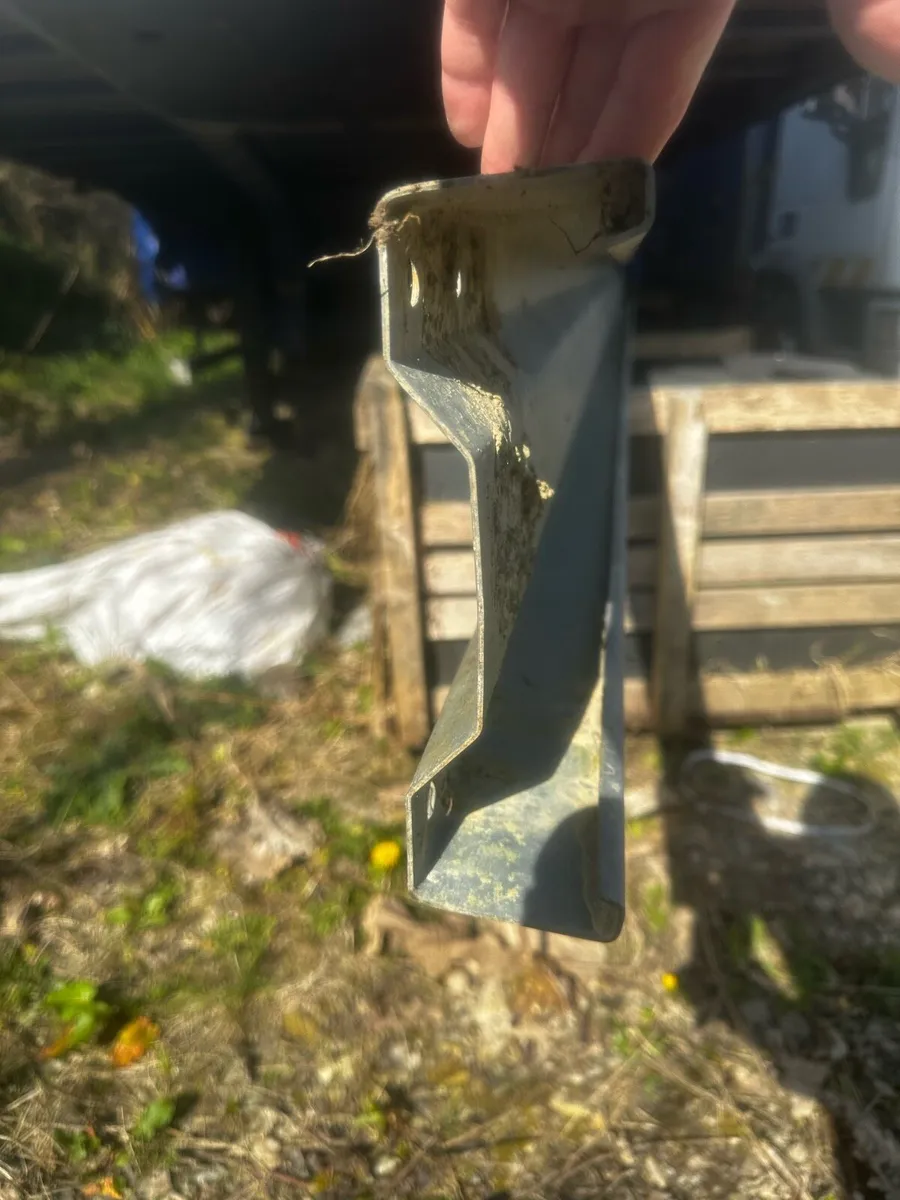 Galvanised roof purlins - Image 3