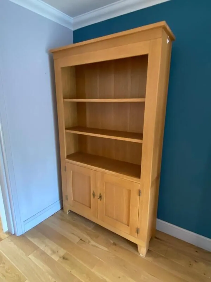 Oak dresser - Image 1