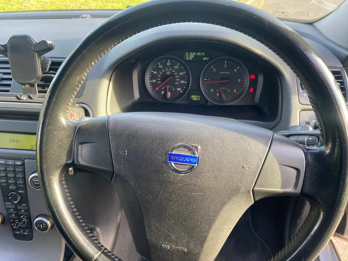 2010 Volvo S40 , 1.6 D, Manual - Image 3