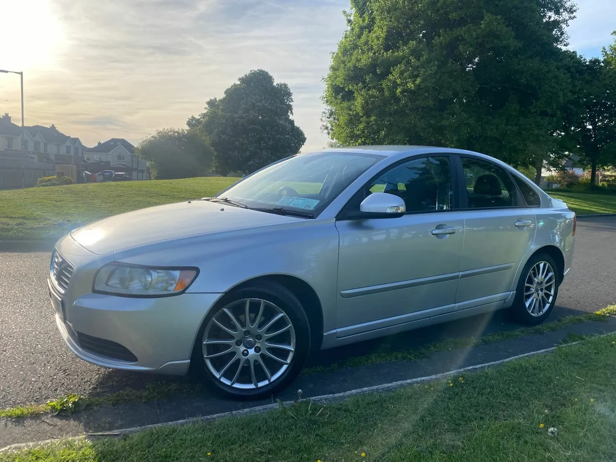 2010 Volvo S40 , 1.6 D, Manual - Image 4