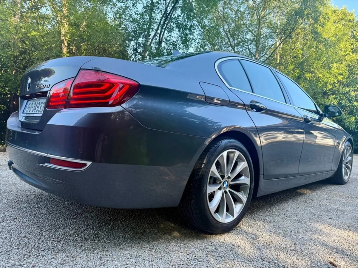 BMW 5 Series 520D SE  f.bmw.s.hhuge Specification - Image 4