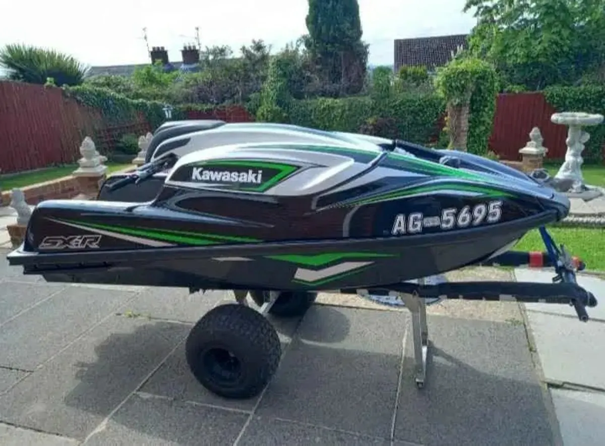 Kawasaki sxr1500 jetski - Image 1