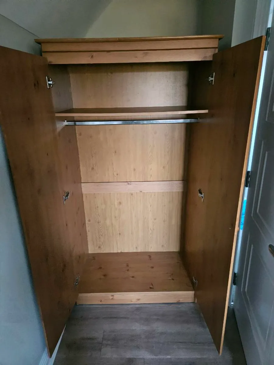 Wardrope - Image 2