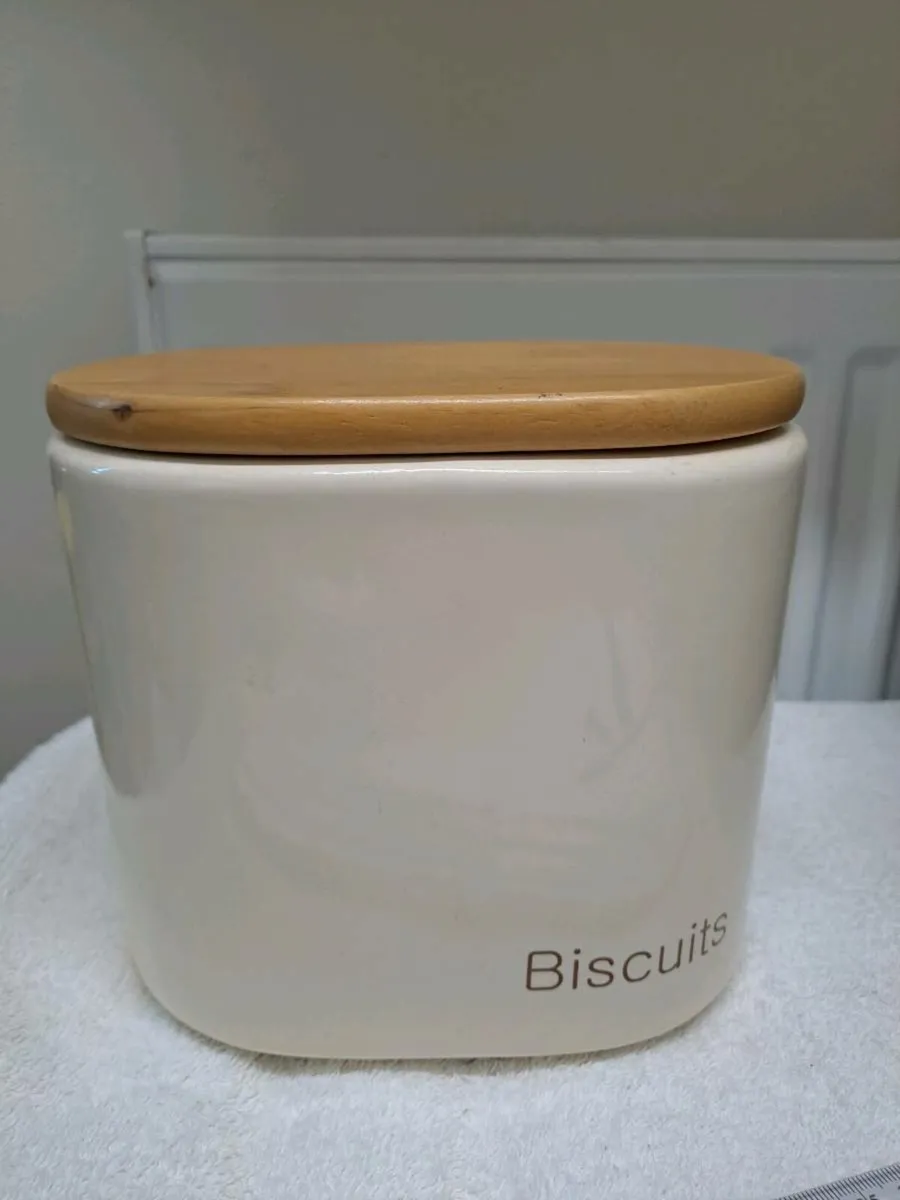 Vintage Mindy Brownes biscuit container - Image 1