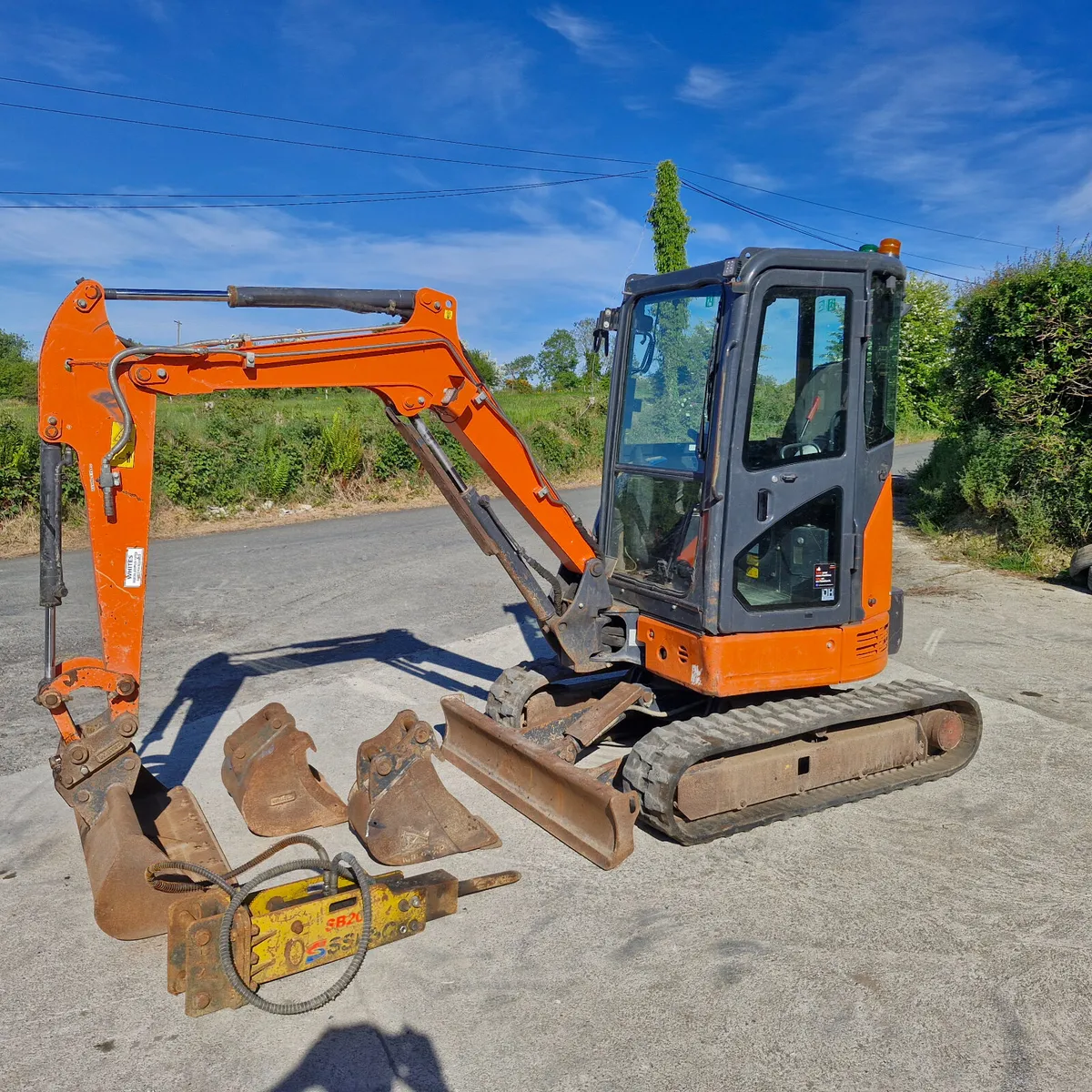 2019 Hitachi 26u.5 - Image 3