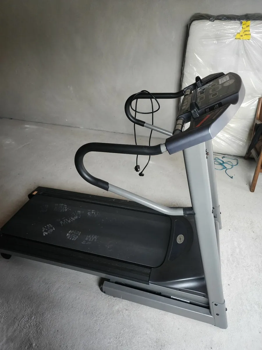 Treadmill - Image 2