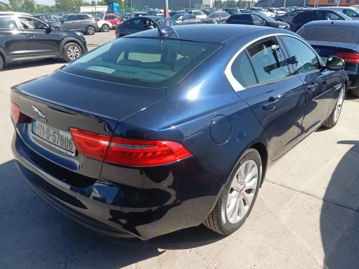 Jaguar XE 2.0d SE 163PS - Image 4