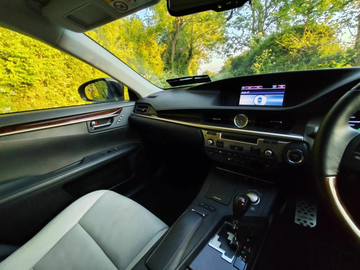 Lexus ES 2014 - Image 4