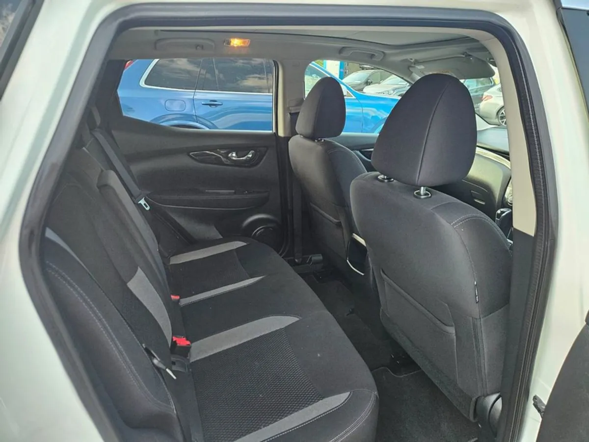 Nissan QASHQAI 1.3 Petrol DCT My20 Automatic - Image 4