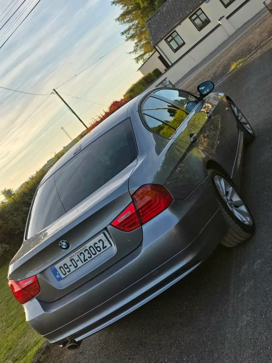 Bmw E90 320d - Image 4