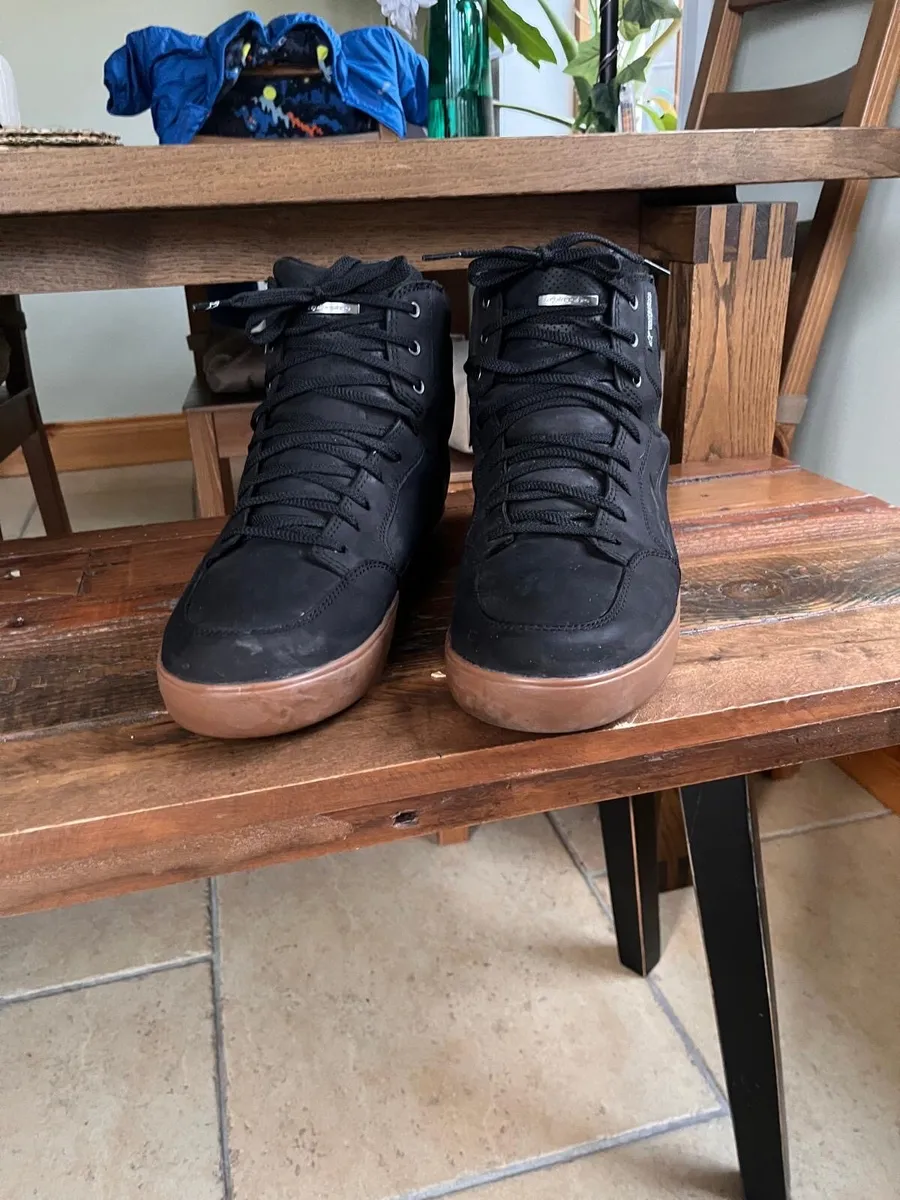 Alpinestars J-6 Waterproof Boots Black/Gum - Image 1