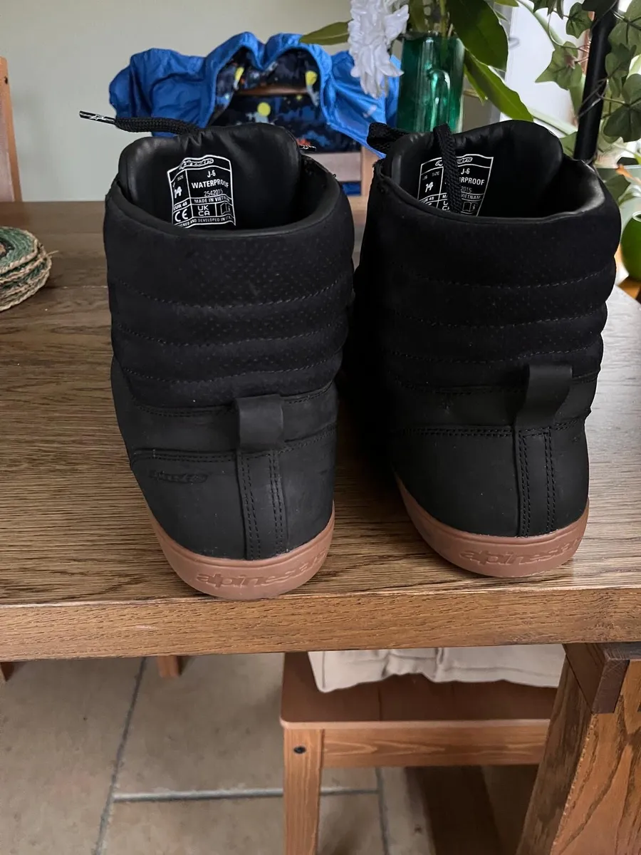 Alpinestars J-6 Waterproof Boots Black/Gum - Image 3