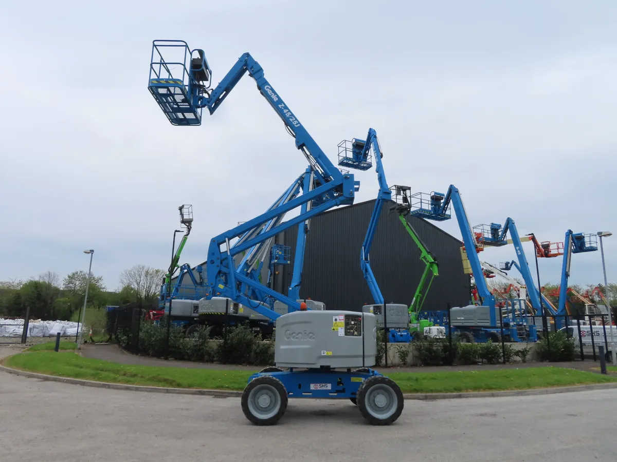 Genie Z45/25J Articulating Boom Lift 2014 - Image 3