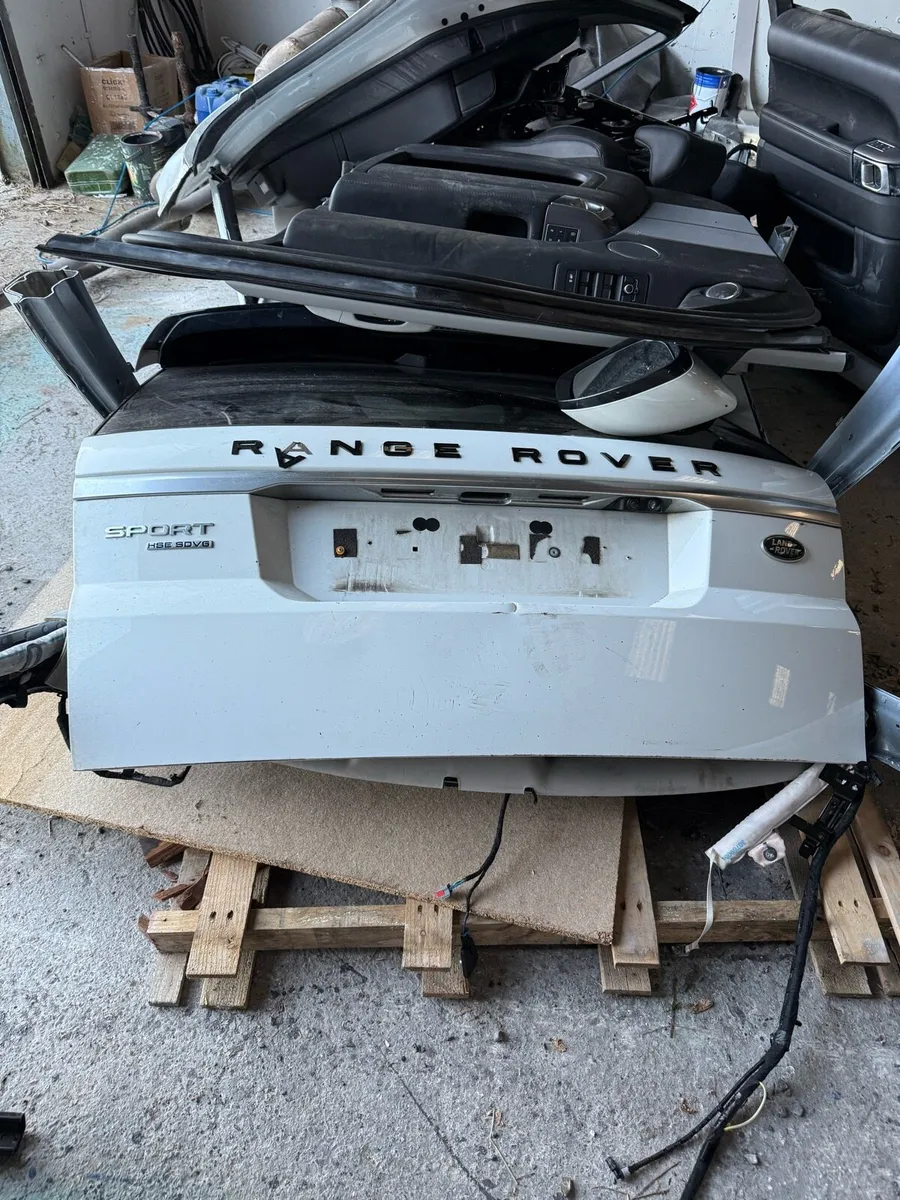 Car parts - Image 1