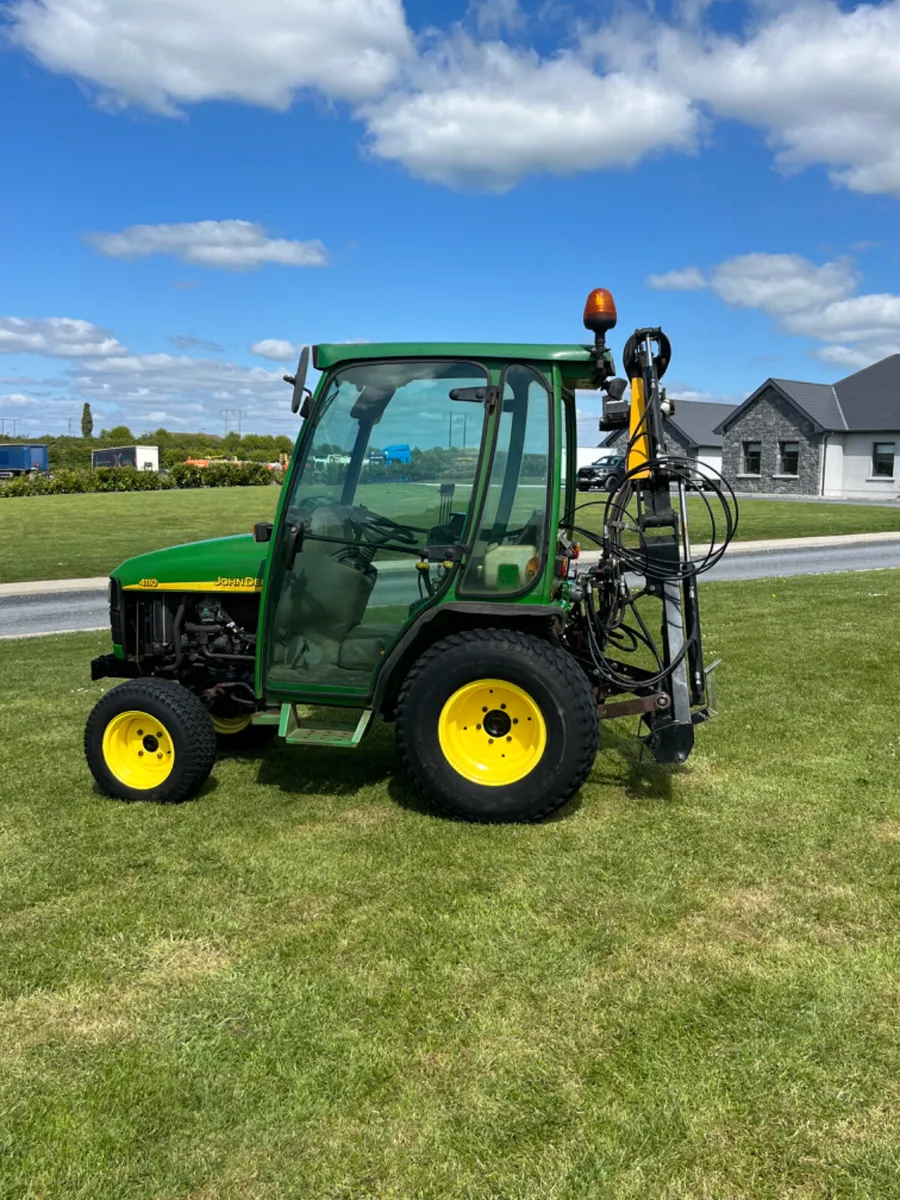 John Deere & new McConnel trimmer - Image 4