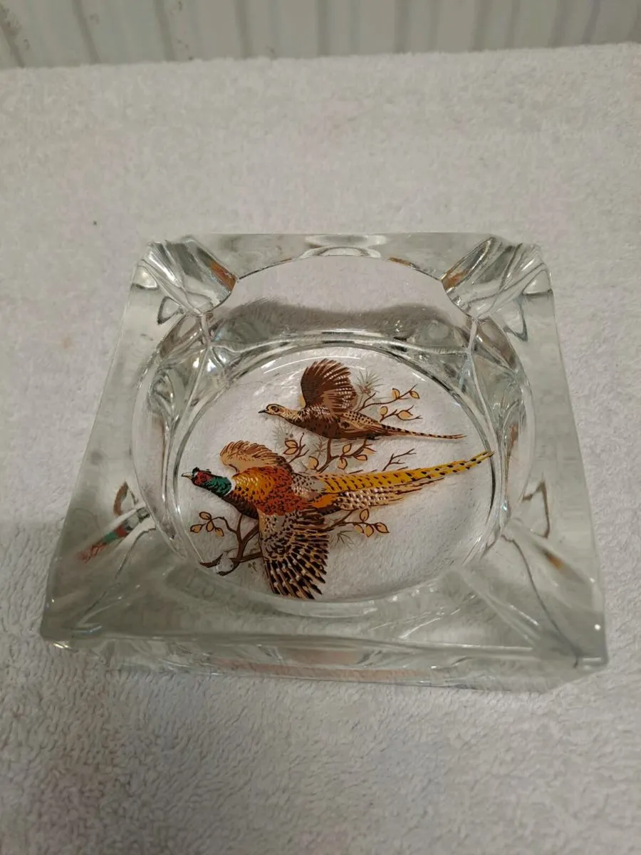 Pheasant glass ashtray vintage - Image 2