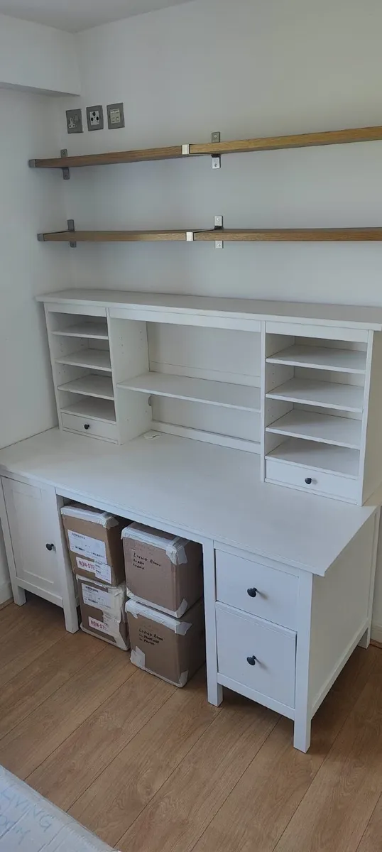 Large desk study - Image 2