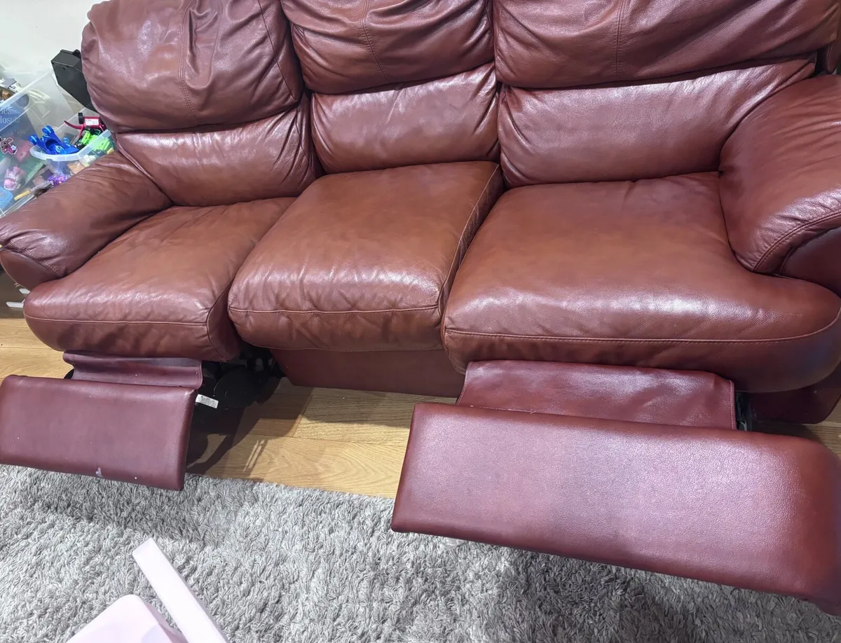 Three Seater leather Sofa lazy boy - Image 2