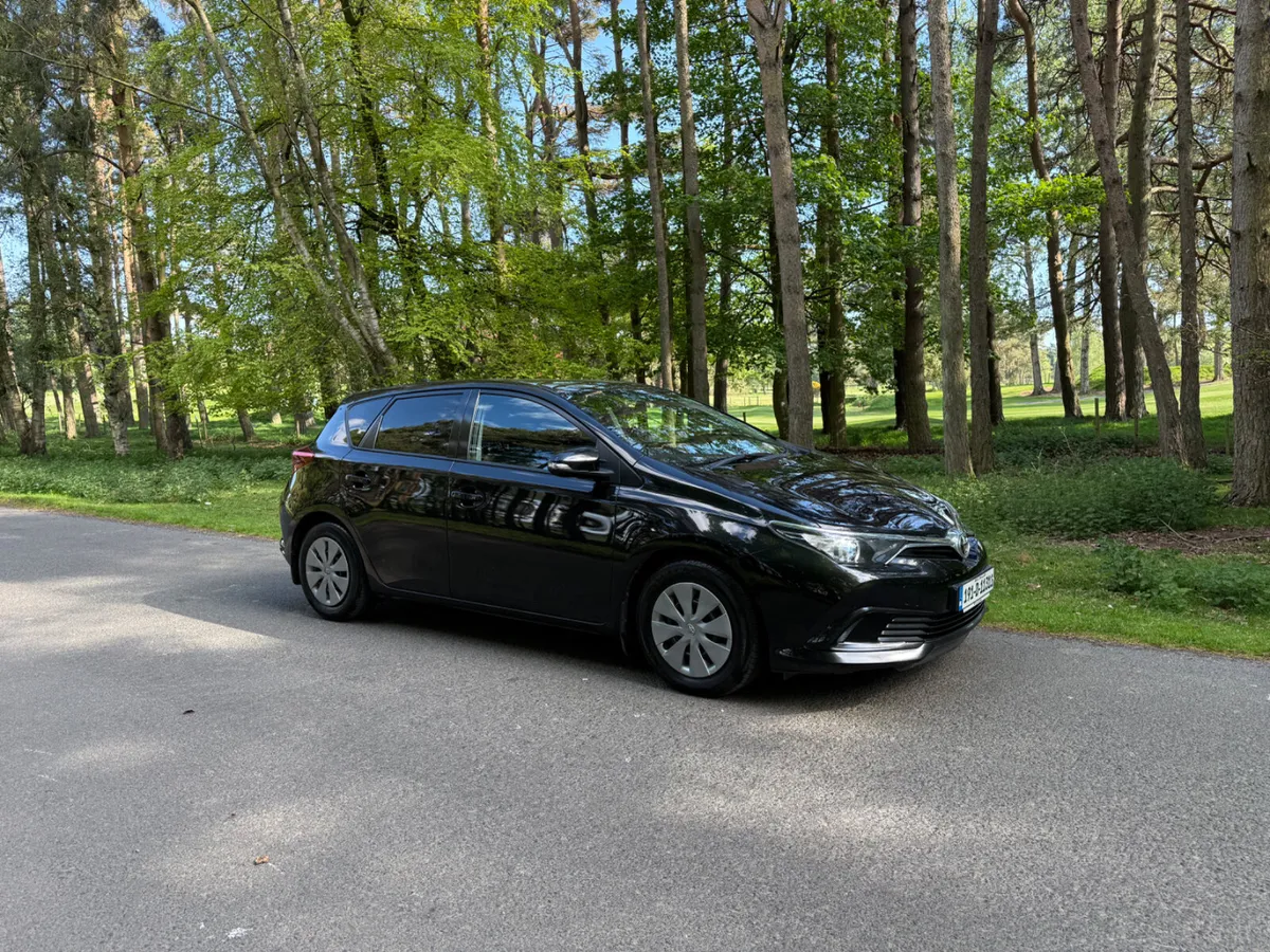 Toyota Auris 1.4 Diesel Van 2019 - Image 1