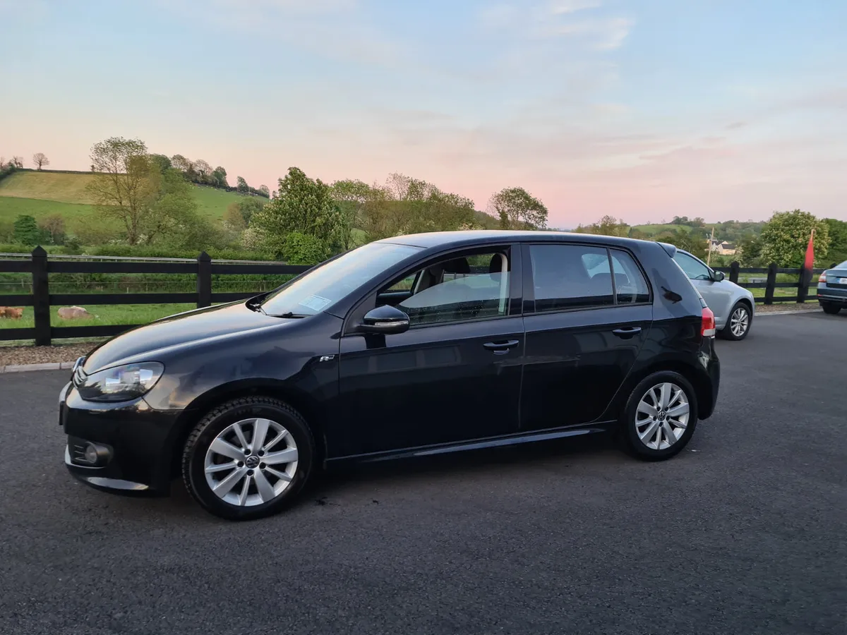 Volkswagen Golf 2012 - Image 2