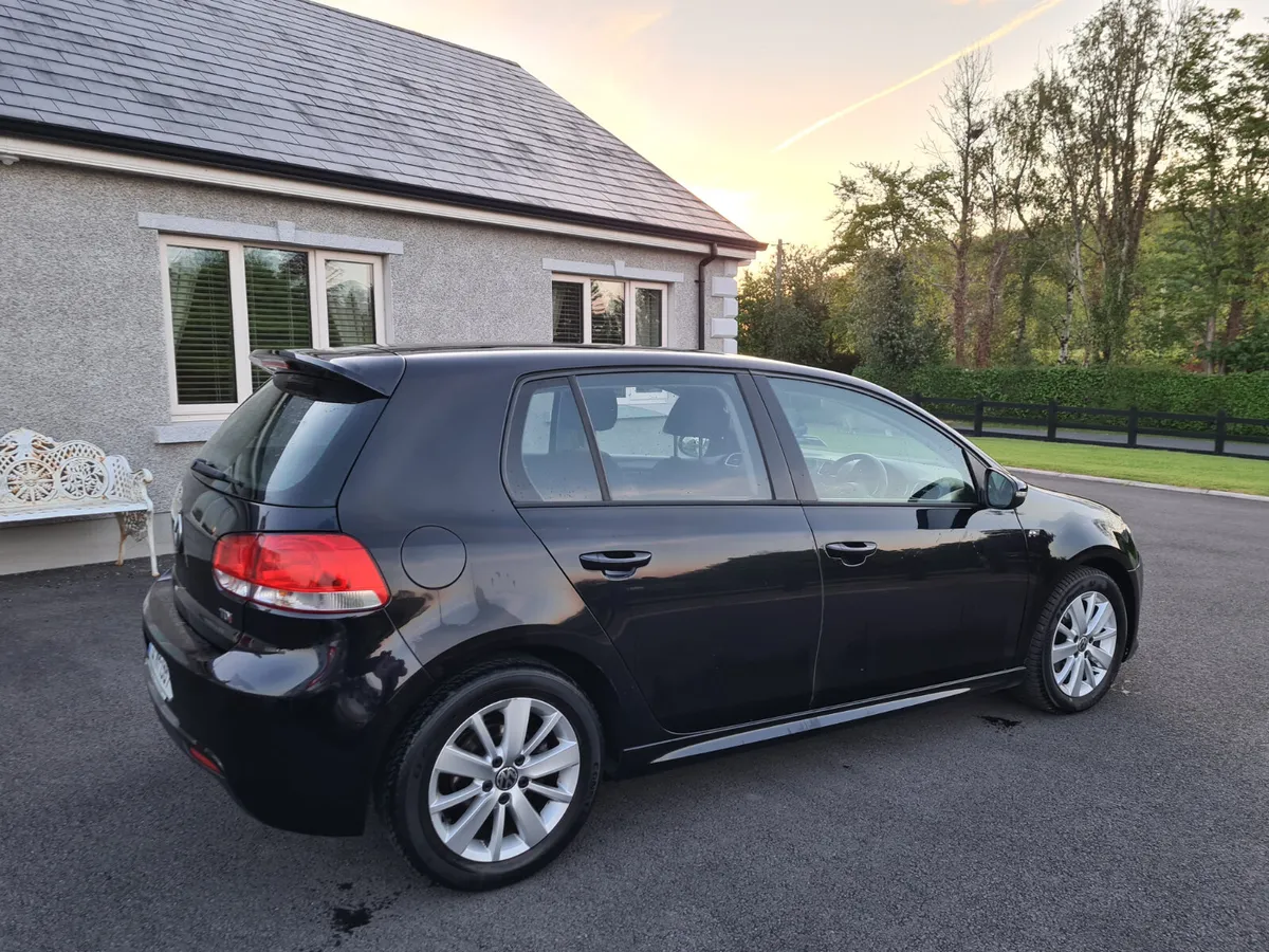 Volkswagen Golf 2012 - Image 4