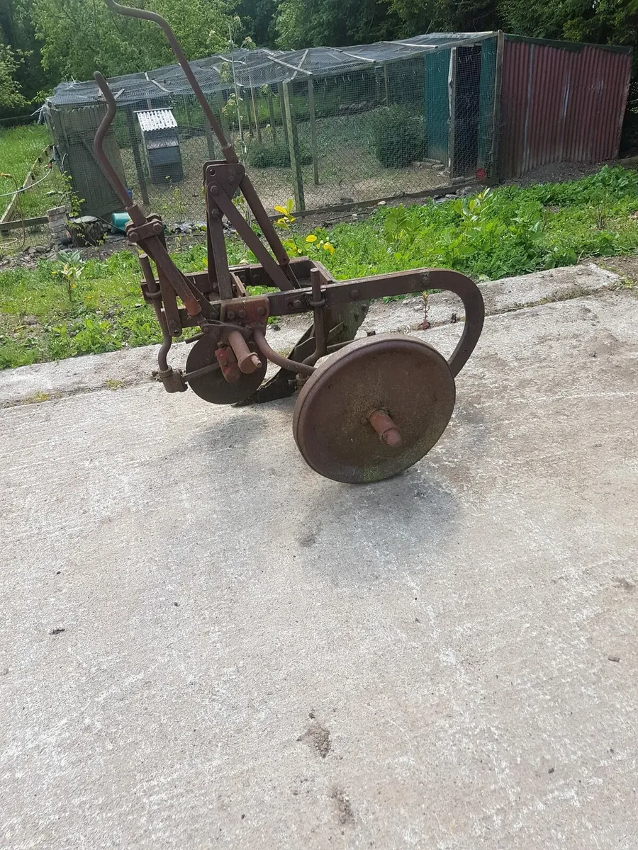 PLOUGHS - Image 2