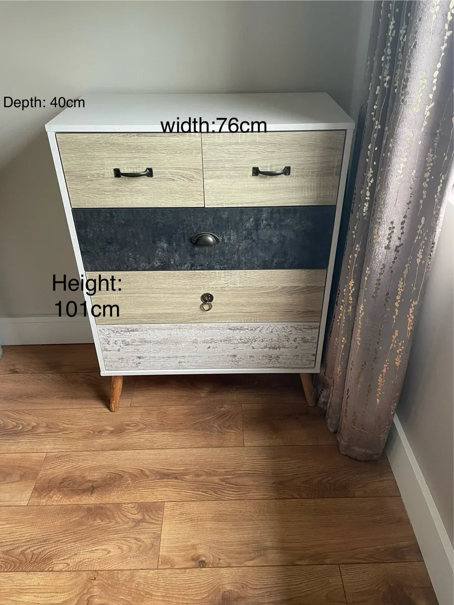 Chest of drawers - Image 1