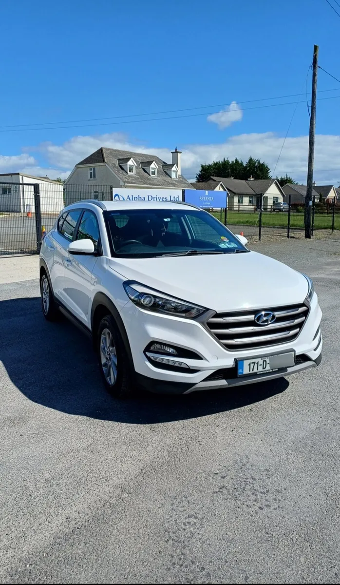 2017 HYUNDAI TUSCON - Image 1